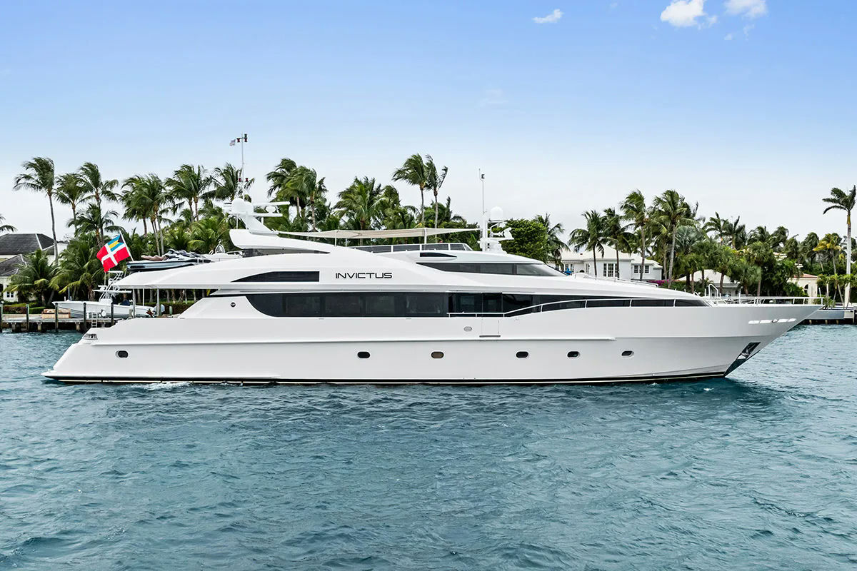 Invictus, 37.5 m charter yacht