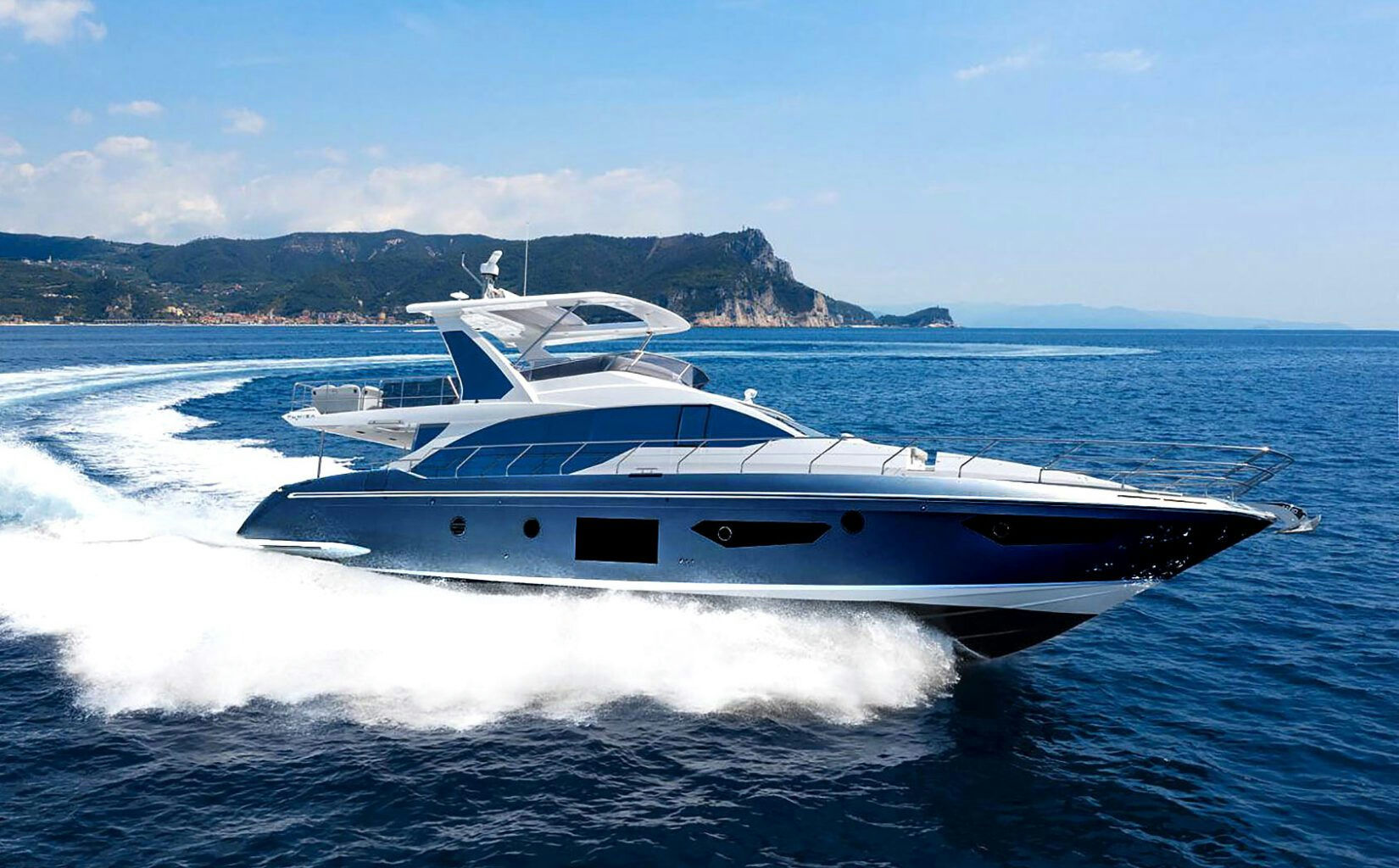 68' Azimut + Water Toys + Jetski 1Hr, 20.7 m Azimut 68 charter yacht