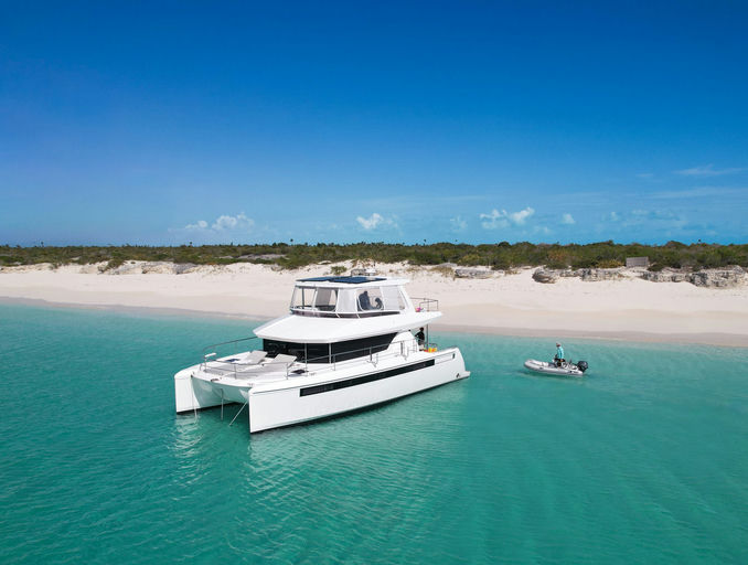 Rising Star, 14 m Robertson & Caine Leopard 46 power catamaran charter yacht