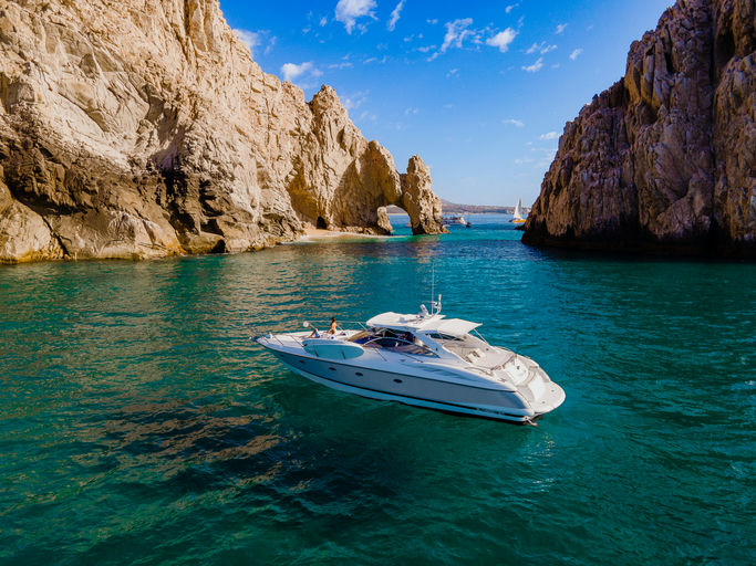 Chica Mala, 16.8 m Sunseeker Camargue 55 charter yacht