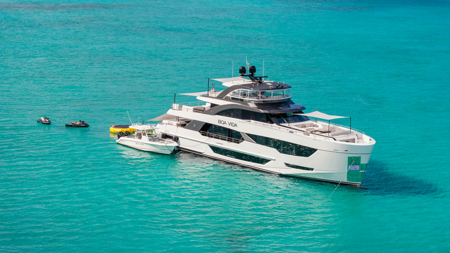 BOA VIDA, 35.4 m charter yacht