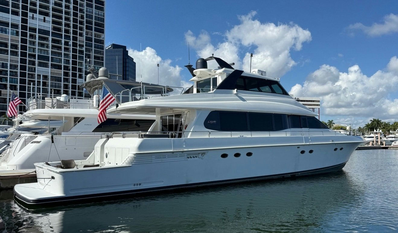 Afforded Leisure (80' Lazzara Skylounge), 24.4 m Lazzara Skylounge 80 charter yacht