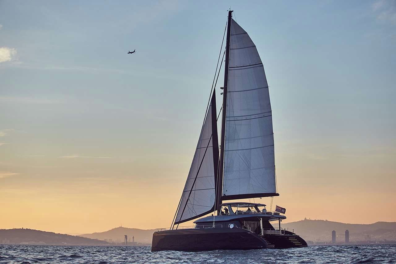 Endless Horizon, 24.4 m charter yacht